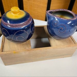 Creamer & Sugar dispenser